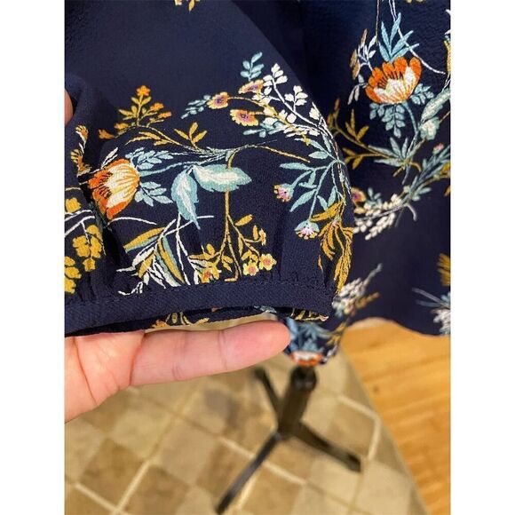 Monteau Los Angeles Women's M Navy Blue Floral Spaghetti Strap Camisole Top - Picture 5 of 9